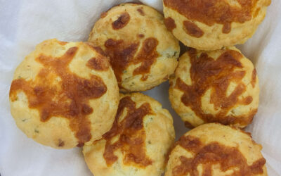 Cheddar Garlic Biscuits